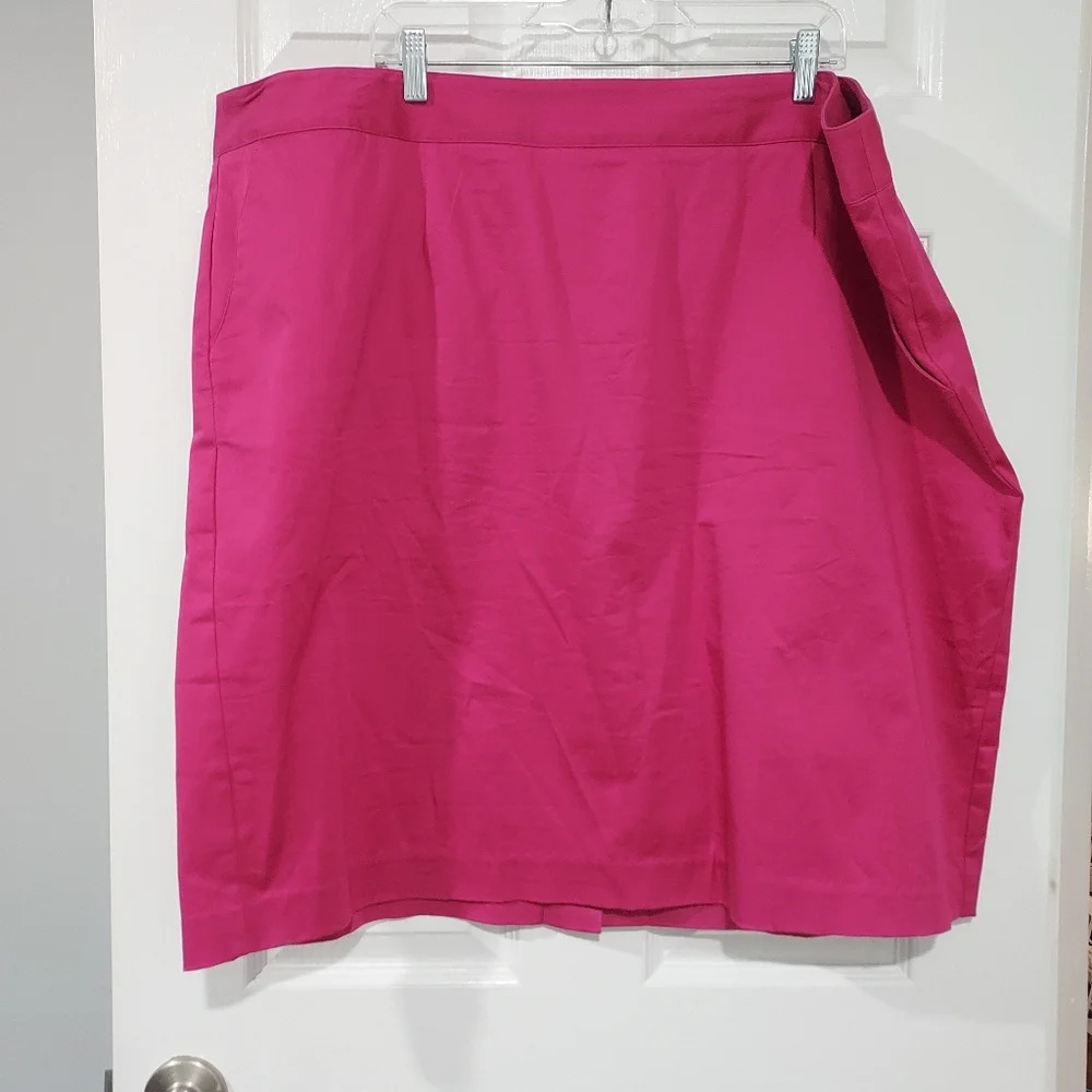Liz Claiborne New York Fushsia Pink Pencil Skirt in Size 24W (Woman)